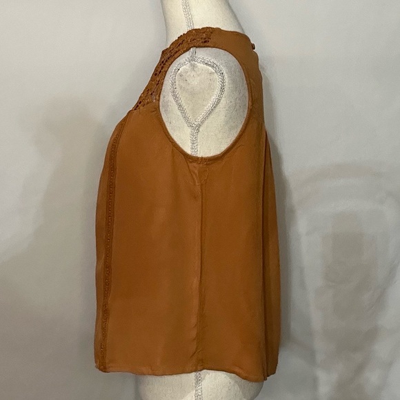 Blouses/flannels/button downs-2 for $20 or 3 for $30 (Mix & Match) - Picture 4 of 6